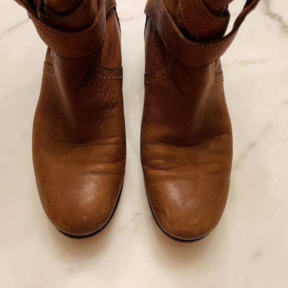 ❤️ PRADA DESIGNER ITALIAN LEATHER ANKLE CALF LOW CROSS BUCKLE BOOTS ITALY Y2K - Picture 8 of 15